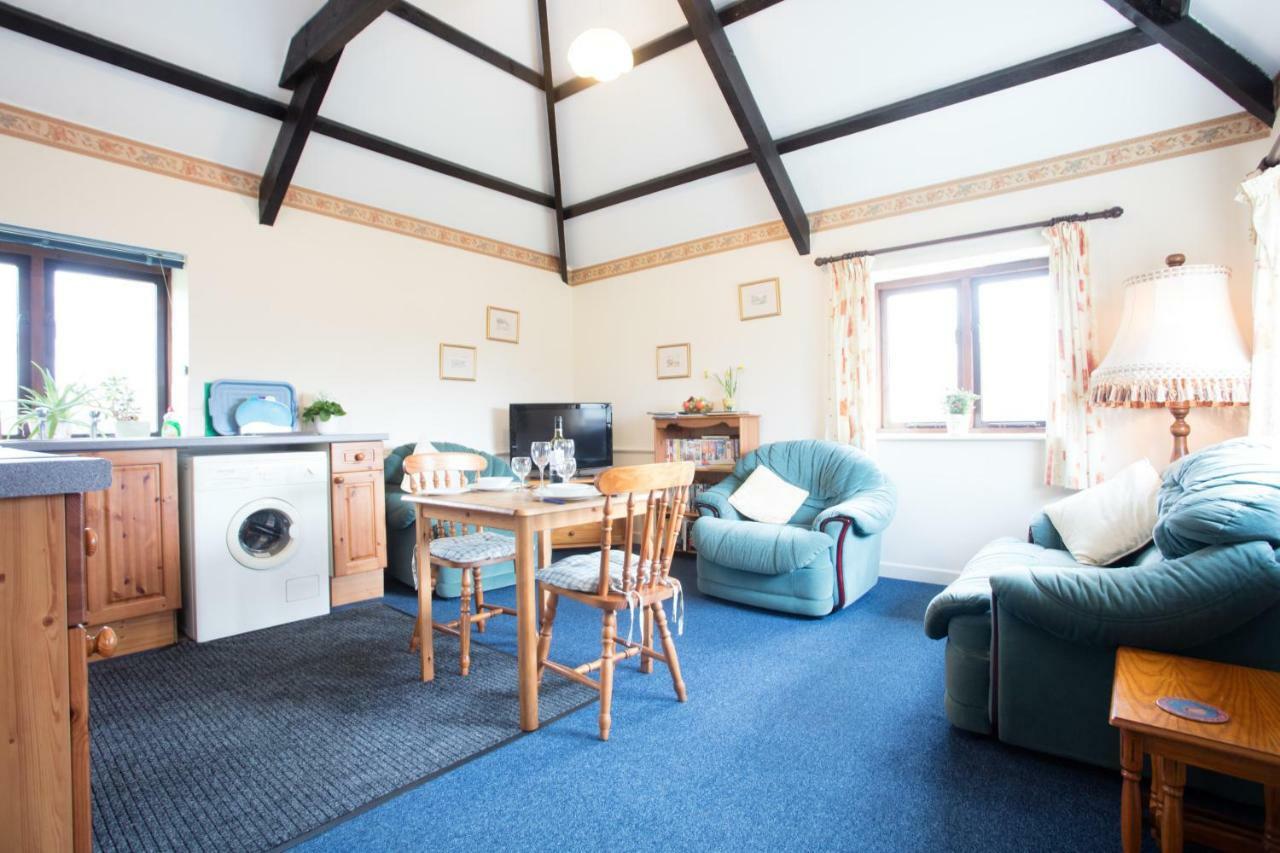 Sharlands Farm Holiday Cottages Bude Eksteriør billede