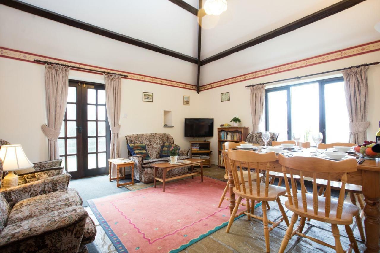 Sharlands Farm Holiday Cottages Bude Eksteriør billede